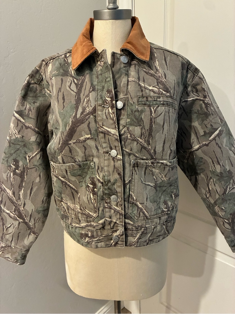 Wild Fable Camouflage Padded Denim Jacket with Brown Collar